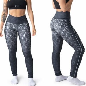 Women's Black Patterned High-Waist Leggings